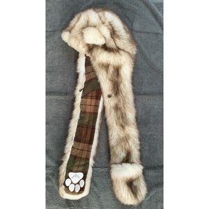 NWOT Wolf Spirithood